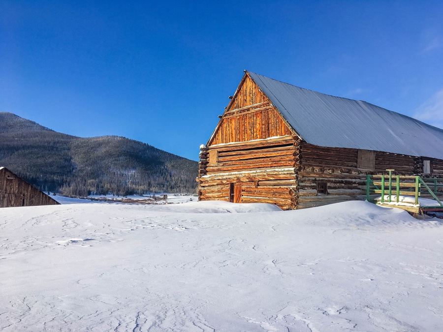 Cabin, Snow Mountain Ranch, Granby, Colorado; Shutterstock ID 682745125; purchase_order: SP-1269 HA 2018 Batch 1; Order: ; client: ; other: