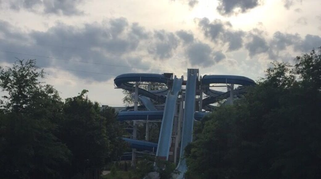abandoned water park in Auburn, Al