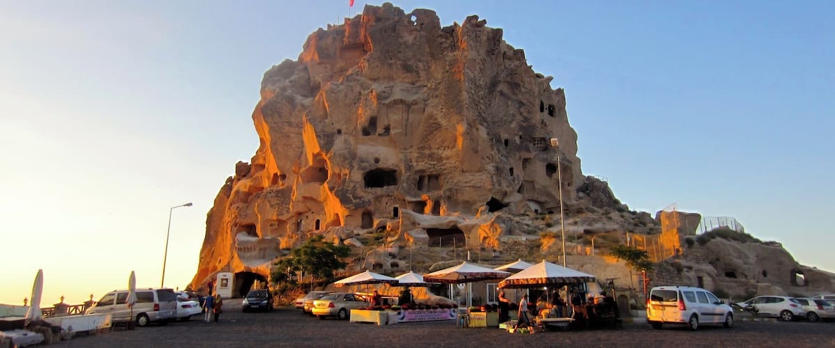 Uchisar castle in Cappadocia, turkey. the region was stunning, felt like you were on another planet, if you ever go to turkey make sure to go to Cappadocia
#goldenhour