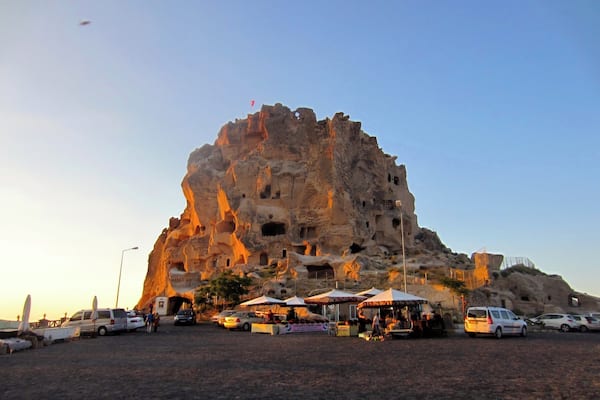 Uchisar castle in Cappadocia, turkey. the region was stunning, felt like you were on another planet, if you ever go to turkey make sure to go to Cappadocia
#goldenhour