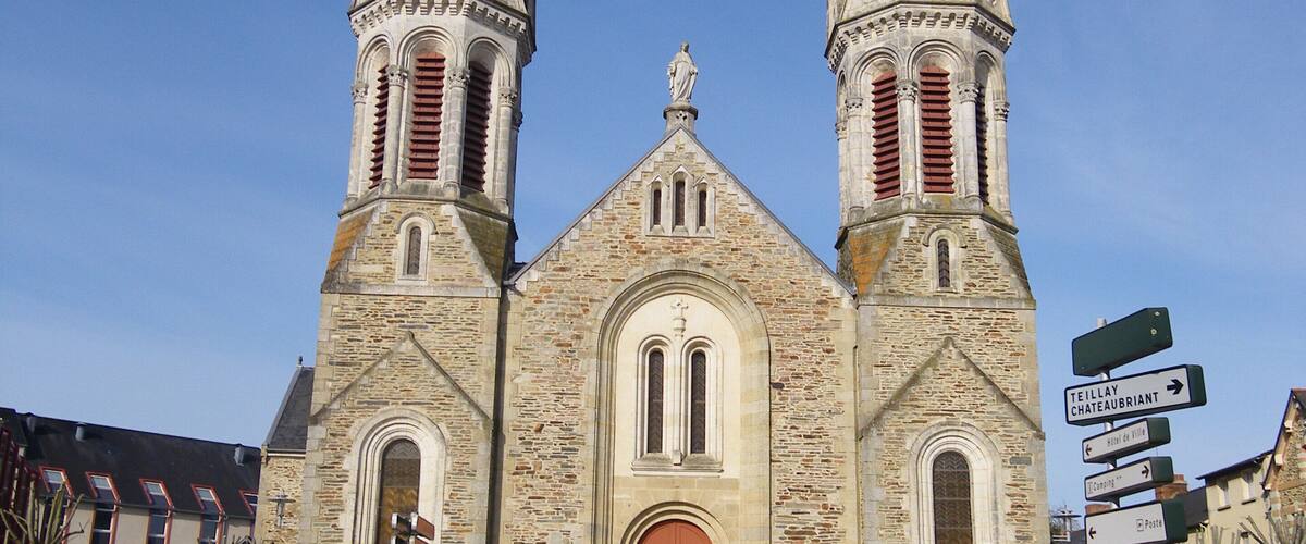 l'eglise de bain de bretagne