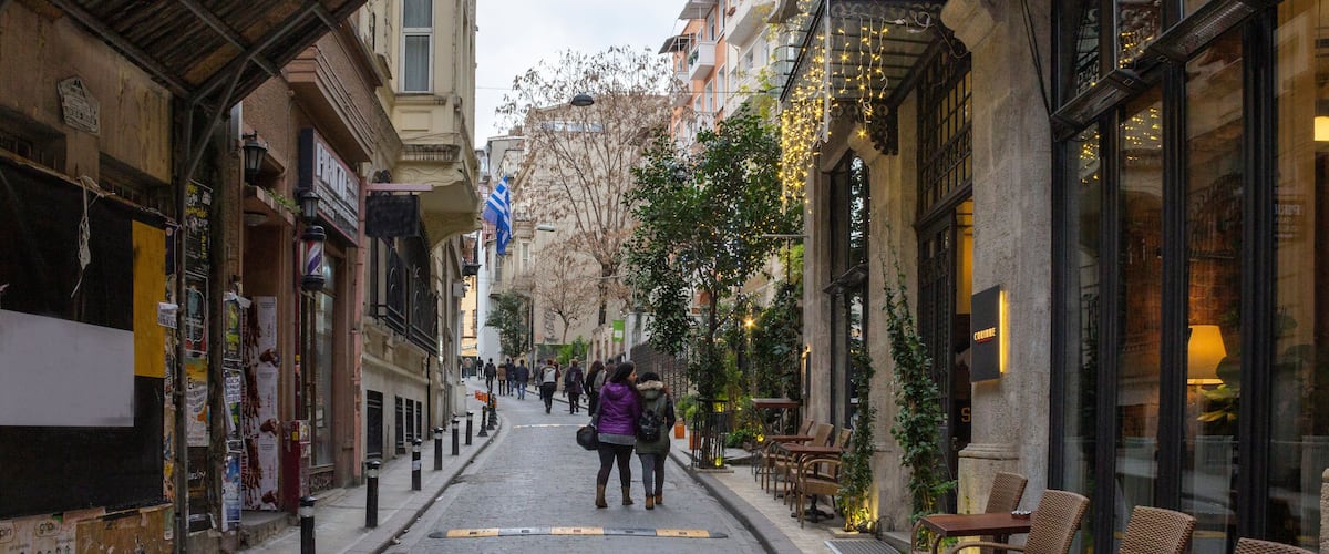 The walking in city two young girls nisantasi Istanbul, turkey