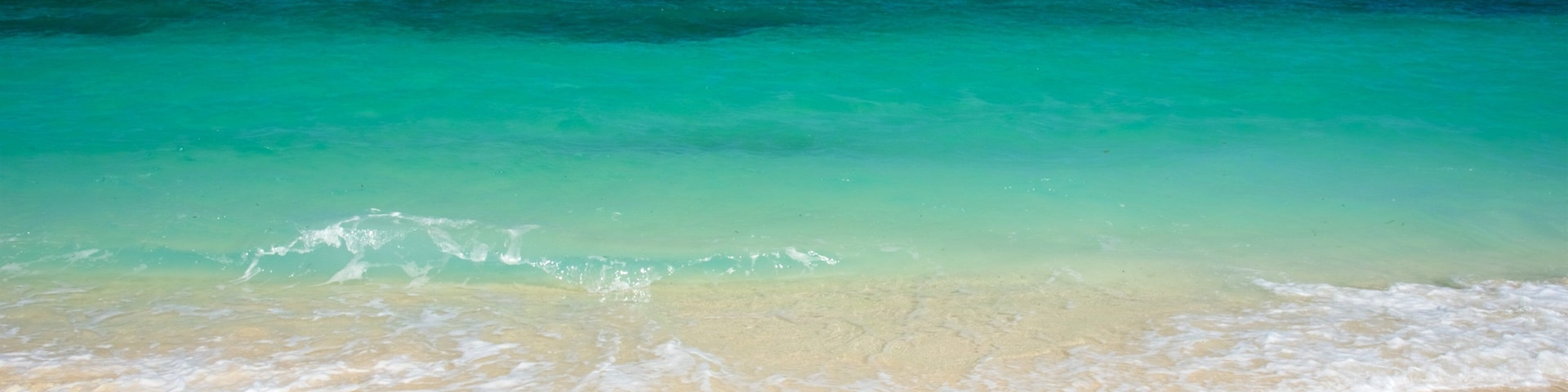 Plage d\'Ilig-Iligan qui includes scĂšnes tropicales et plage