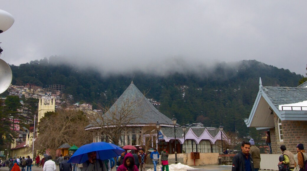 Shimla Mall which includes mist or fog and street scenes