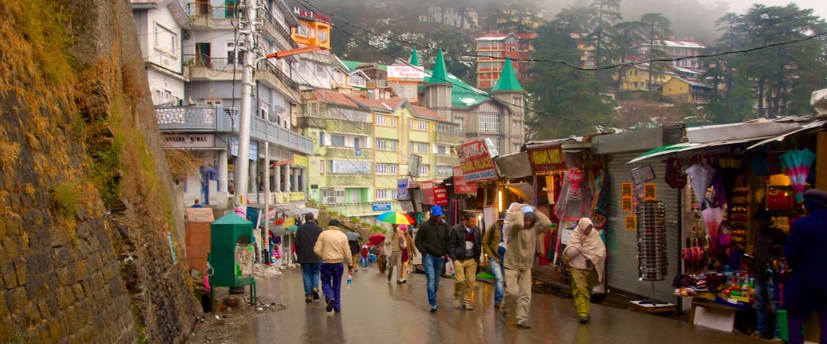 Shimla Mall เนื้อเรื่องที่ เมือง และ ภาพท้องถนน ตลอดจน คนกลุ่มใหญ่