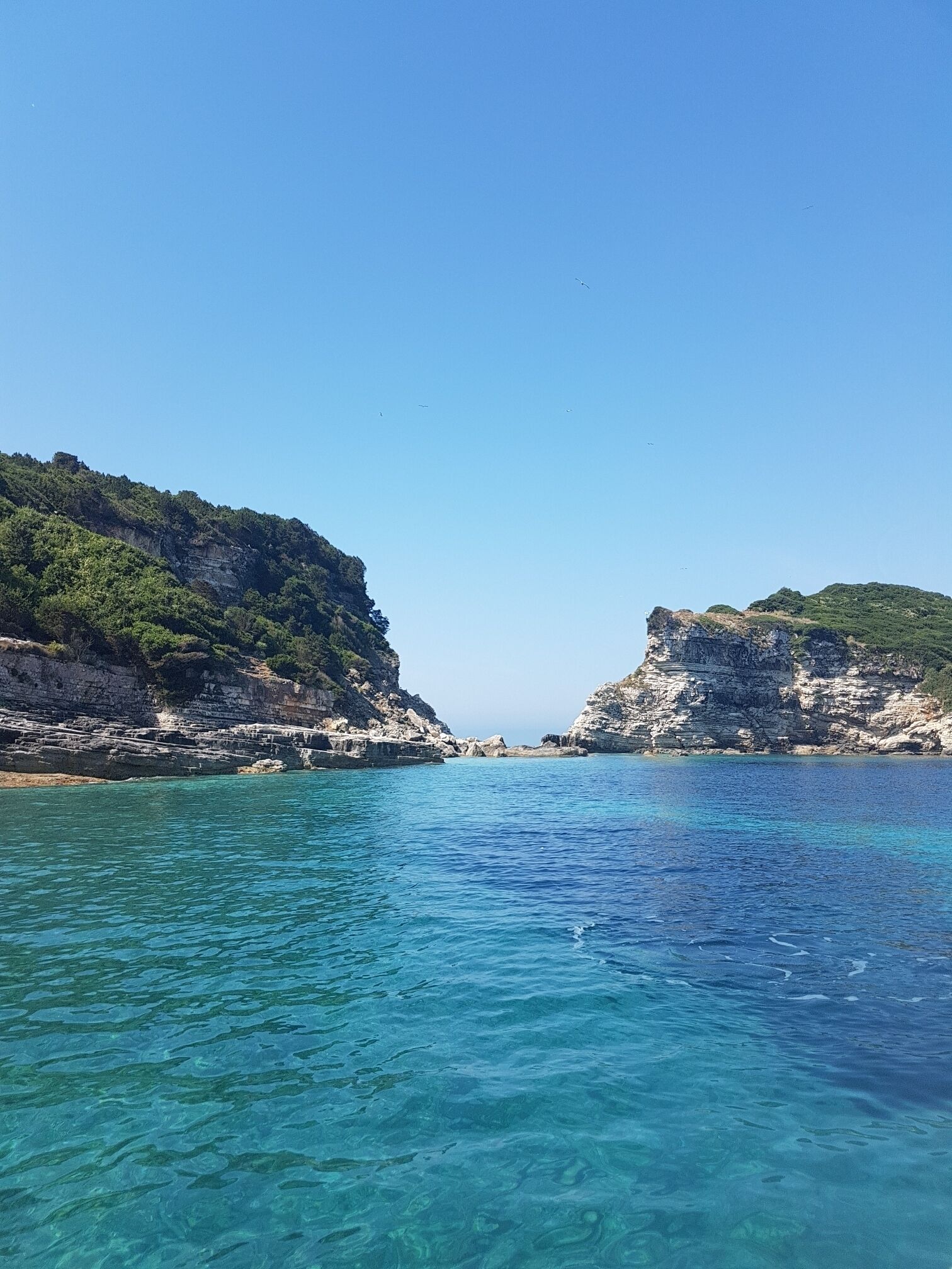 Taking the boat around the island of Antipaxos #Greece #LifeAtExpedia #Beach #Blues 