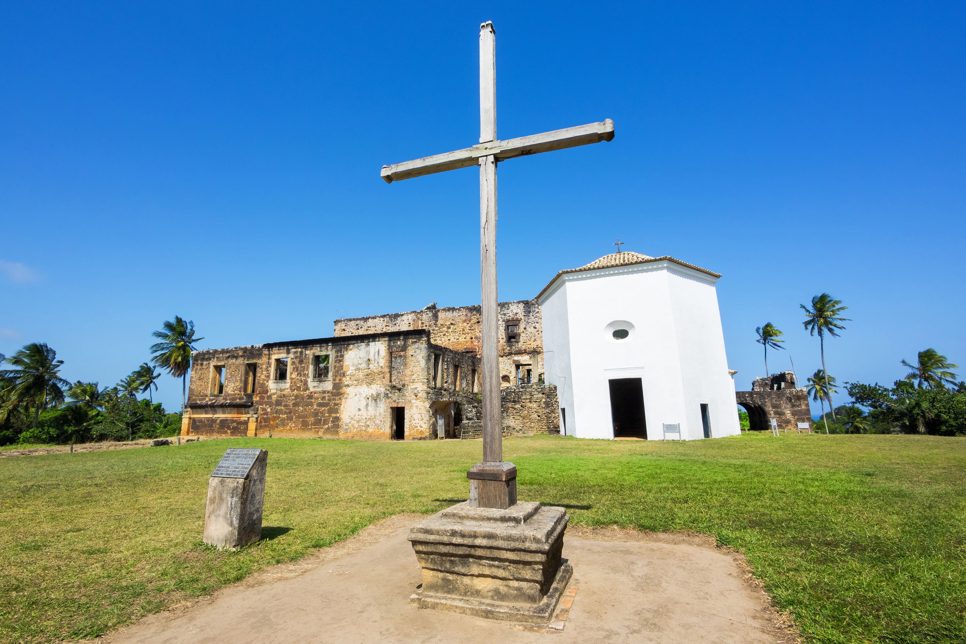 View of Garcia D'Avila Castle, or  Casa da Torre, in Praia do Forte, Bahia, Brazil. The castle was built by Portuguese colonizers between 1551 and 1624 as a residence and military stronghold.