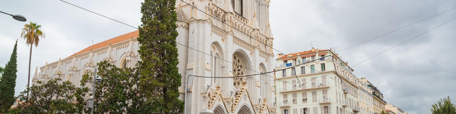 Basilique Notre Dame showing heritage architecture and a church or cathedral