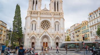 Basilique Notre Dame which includes heritage architecture and a church or cathedral