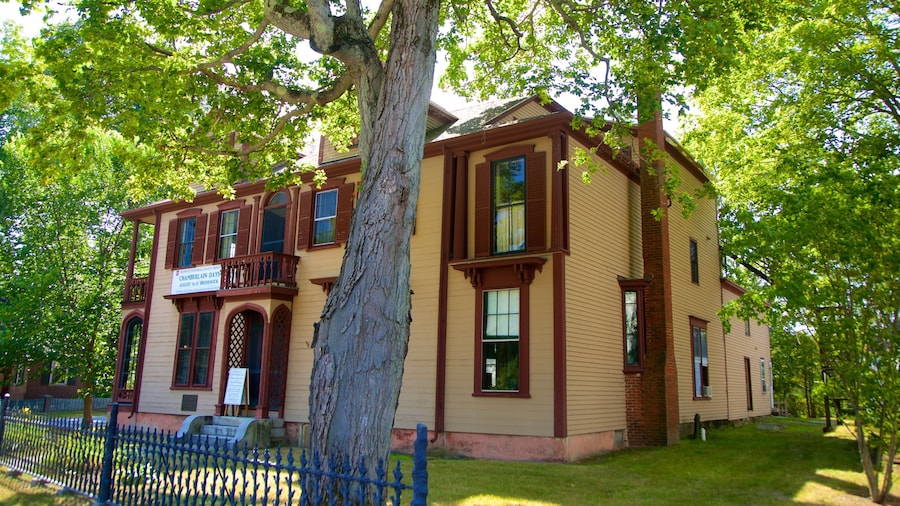 Skolfield-Whittier House which includes a house