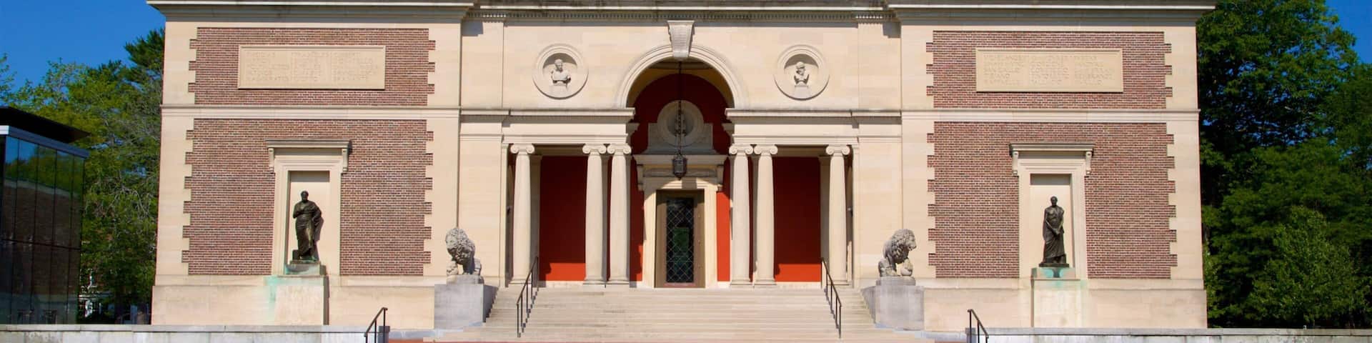 Bowdoin College Museum of Art og byder på historiske bygningsværker