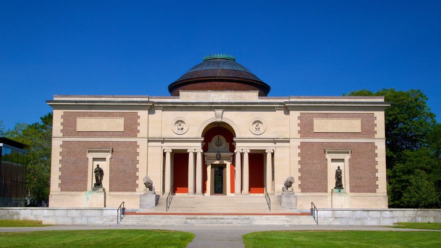 Bowdoin College Museum of Art featuring heritage architecture