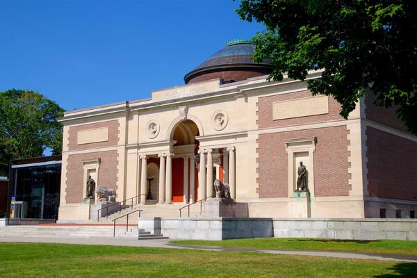 Bowdoin College Museum of Art som visar historisk arkitektur