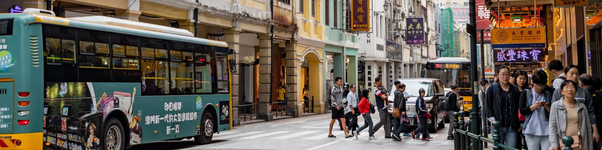 Almeida Ribeiro Street which includes a city and street scenes