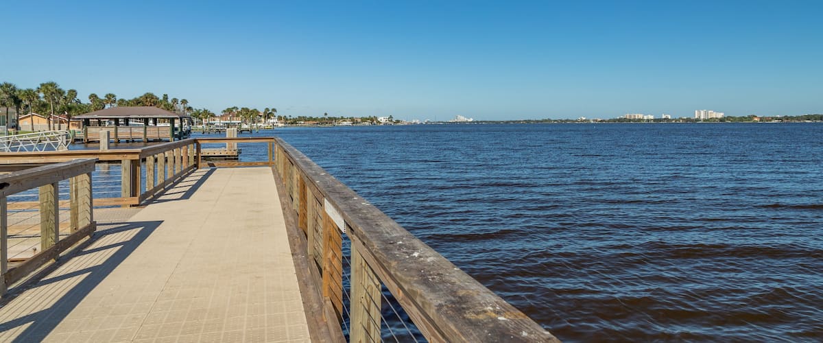 South Daytona showing general coastal views