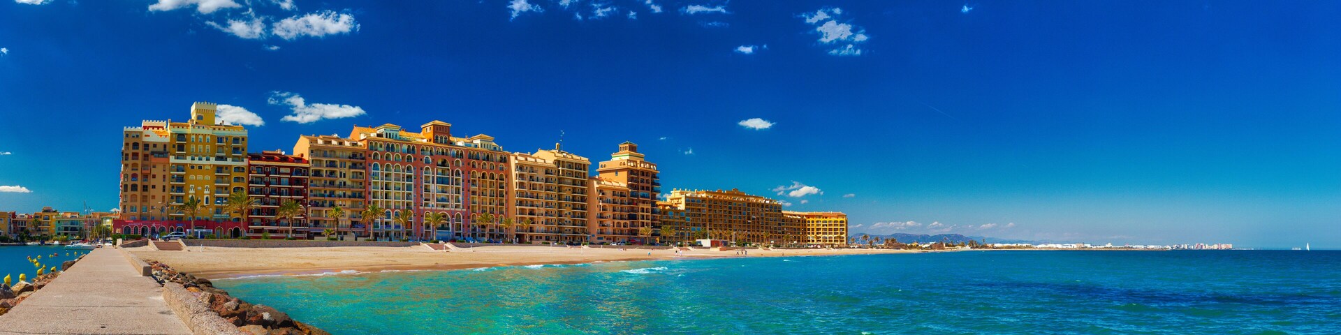 Panoramic view of Port Saplaya