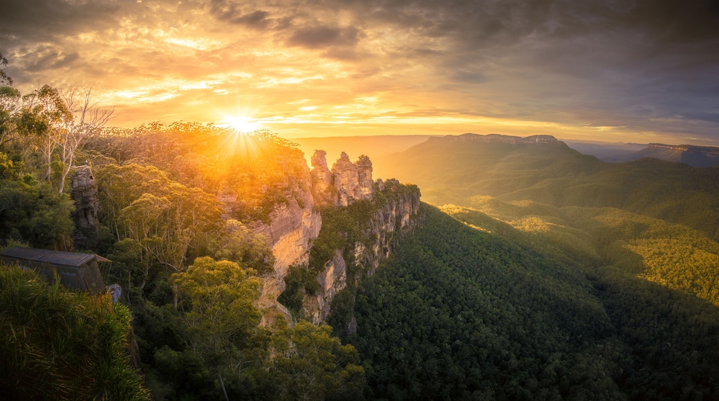 Three Sisters Blue Mountains Australia at sunrise