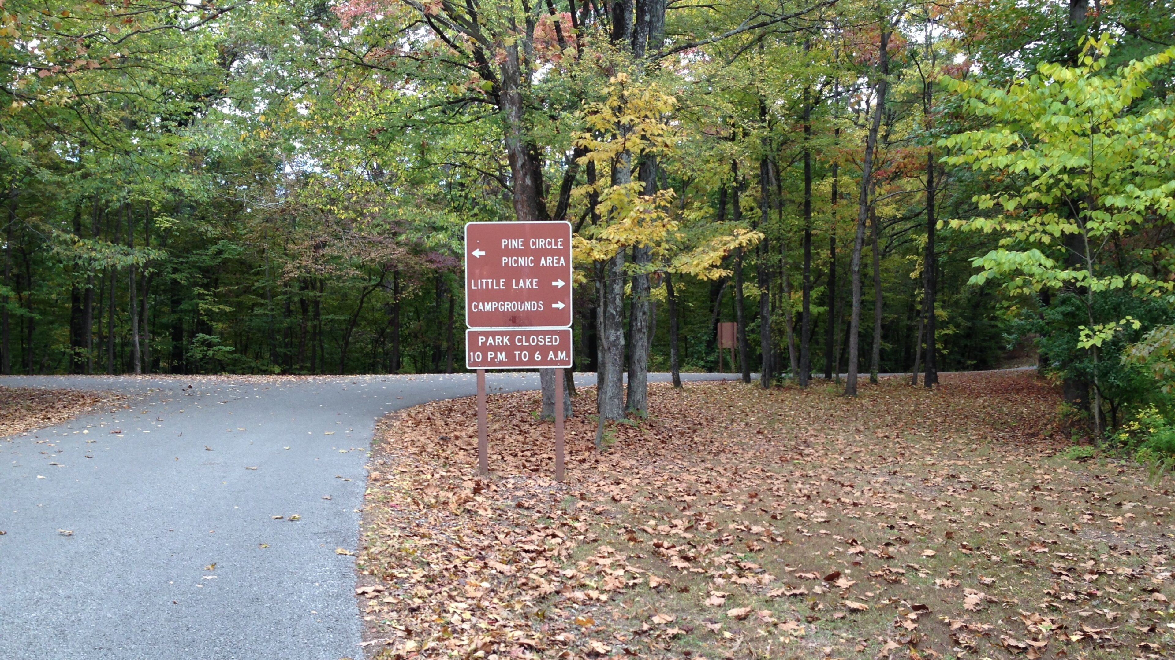 Lake Murphysboro State Park que inclui cenas tranquilas