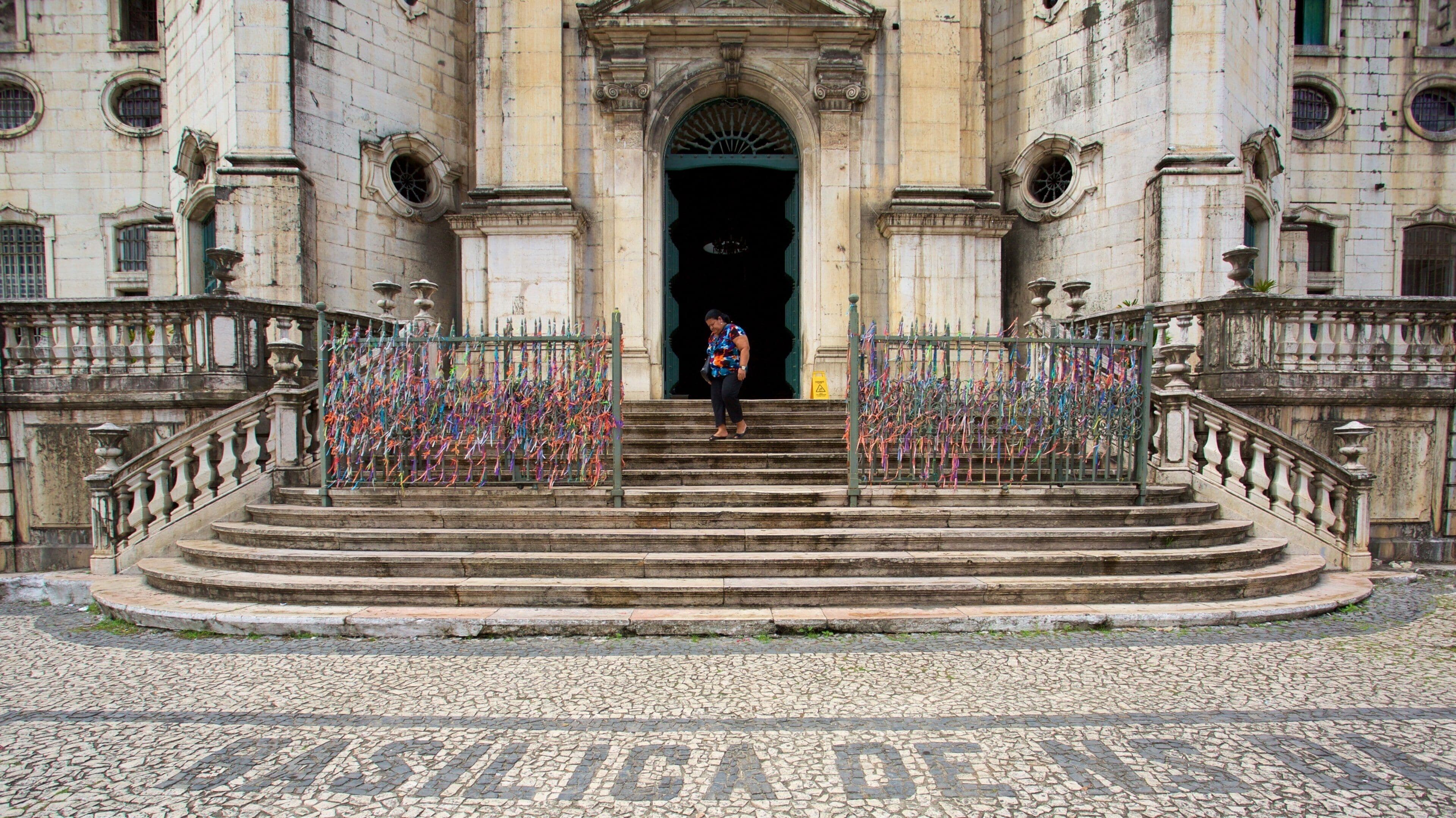 Nossa Senhora de Conceicao da Praia Church showing a church or cathedral and religious elements