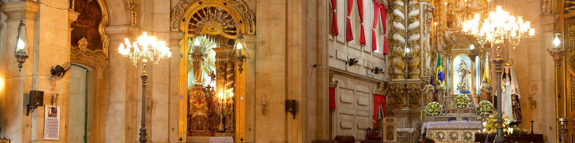 Nossa Senhora de Conceicao da Praia Church showing interior views, religious aspects and a church or cathedral