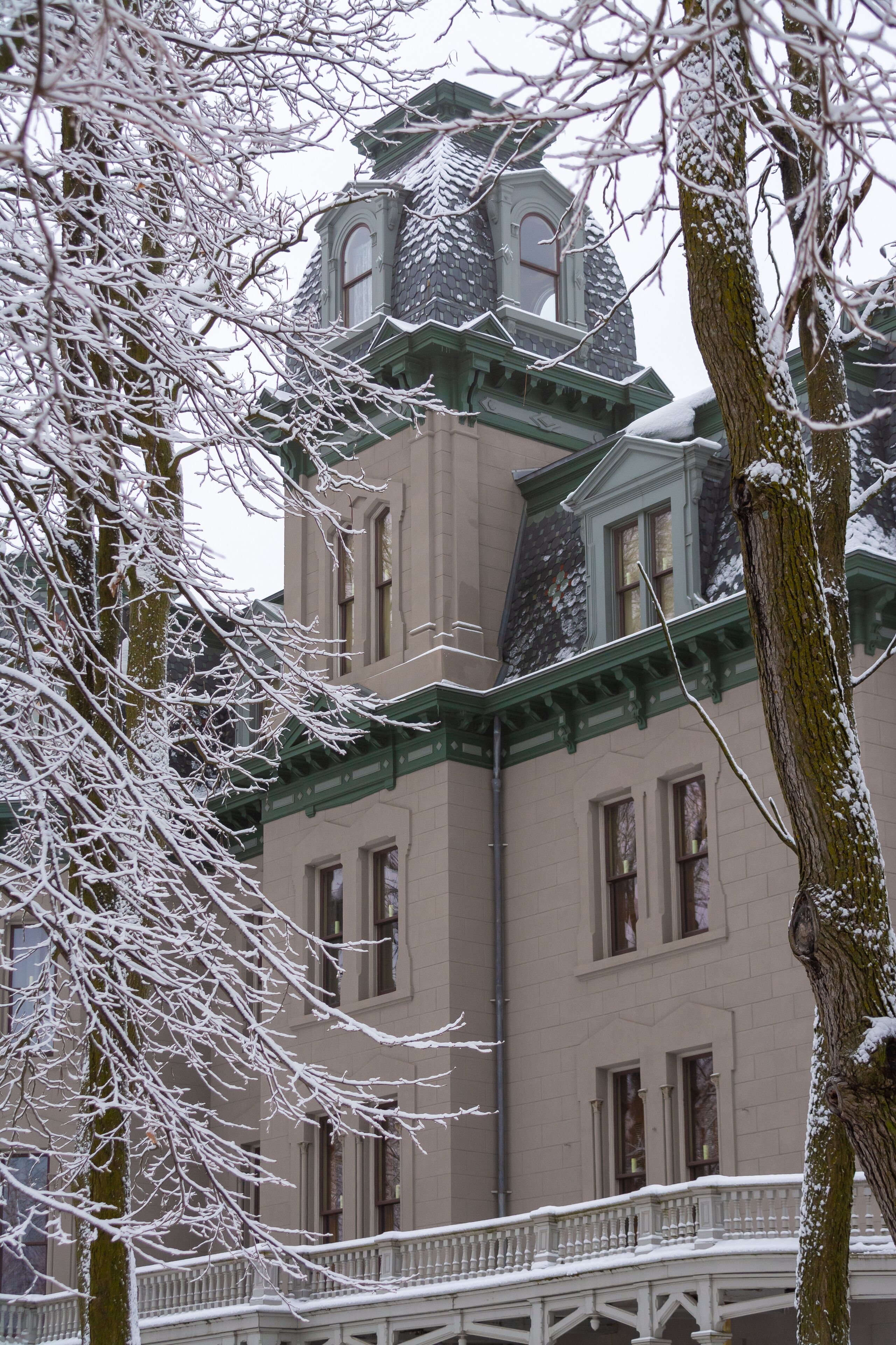 Old Mansion