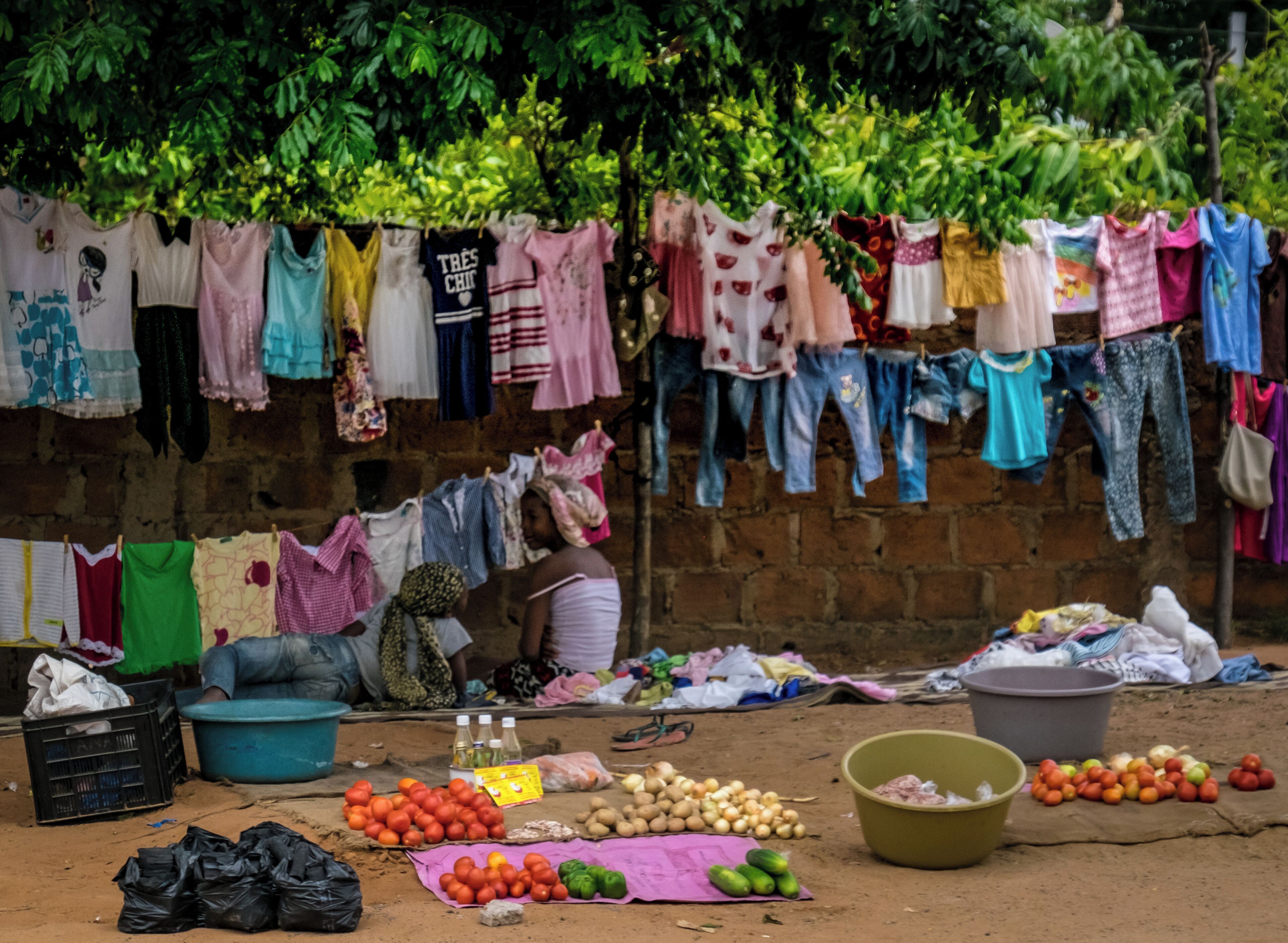 Ponta do Ouro, #Mozambique  

#working #WorldCaptures #BeautifulDestinations #WorldPlaces #PassionPassport #TravelStoke #TravelAwesome #BBCTravel #LoveTheWorld #GuardianTravelSnaps #ABMTravelBug #TopDreamDestinations #travelingram #instatraveling #traveltheworld #travelphotography #travel #instatravel #traveler #travelgram #traveling #fujifilm #market #moçambique #africa #visitafrica #visitmozambique #wanderlust #streetphotography