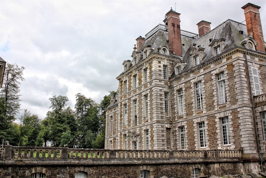 Other facade .