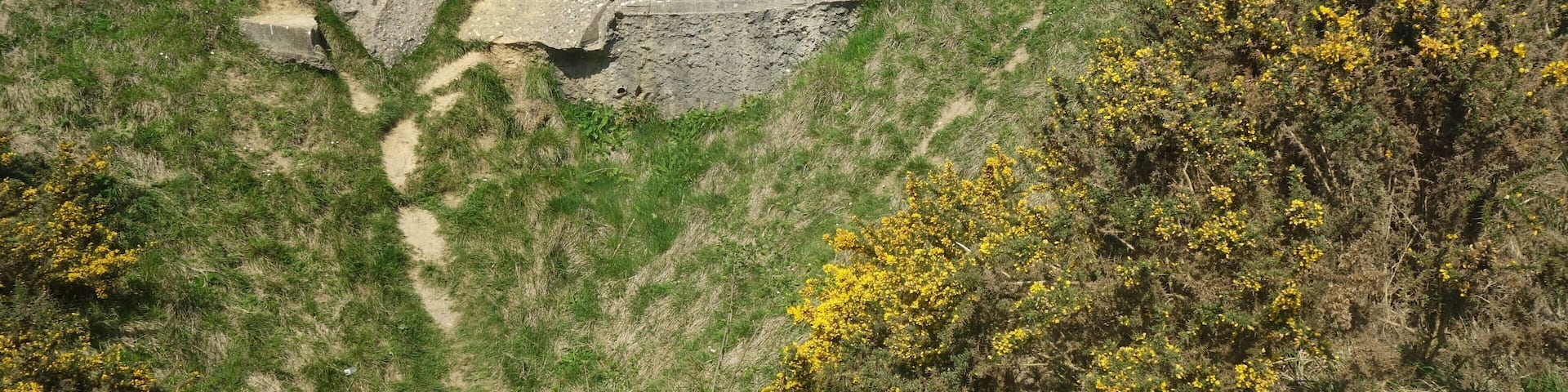 Normandy, traces of D-day
Today, the Pointe du Hoc looks like the lunar surface. Craters left by aerial bombing and naval artillery shells still litter the ground as evidence of the fierce battle that took place here. #D_day_Normandy