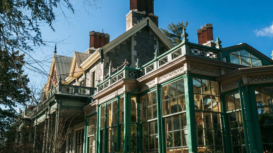 Rockwood Park and Museum featuring heritage architecture