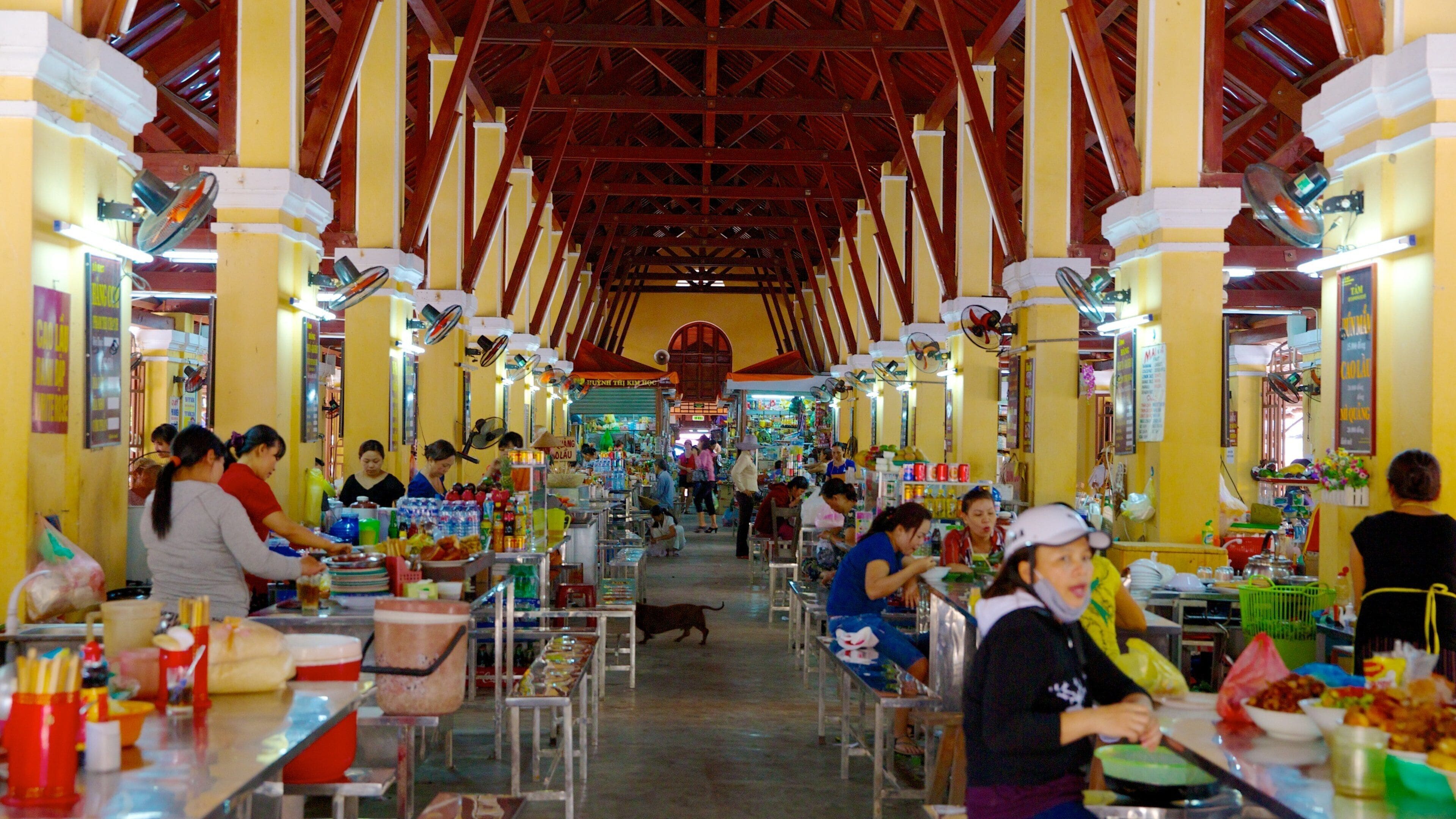 Central Market which includes markets and interior views