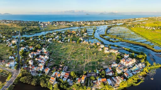 Tra Que Vegetable Village