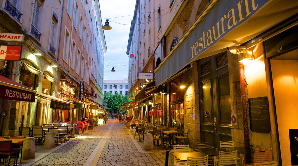 5th Arrondissement which includes street scenes