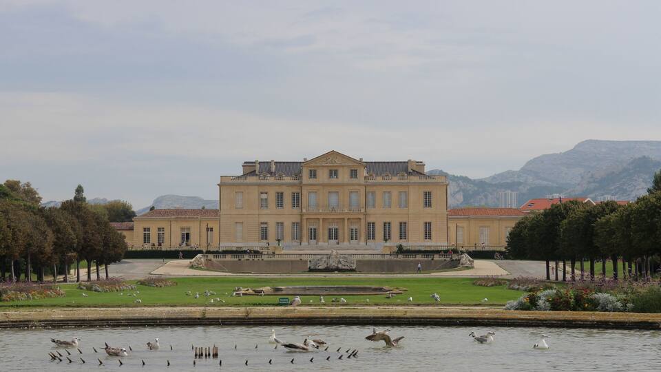 This building is classé au titre des Monuments Historiques. It is indexed in the Base Mérimée, a database of architectural heritage maintained by the French Ministry of Culture, under the reference PA00081332 .