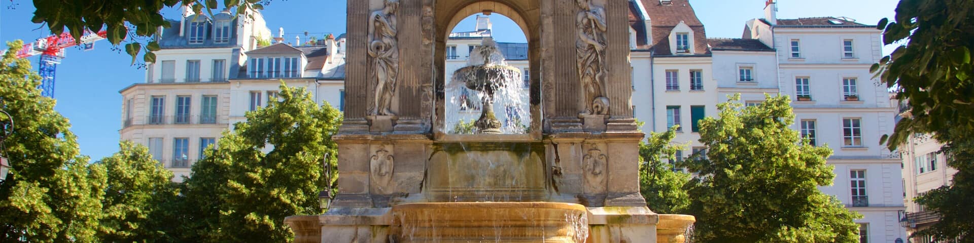 1st Arrondissement showing heritage elements and a fountain