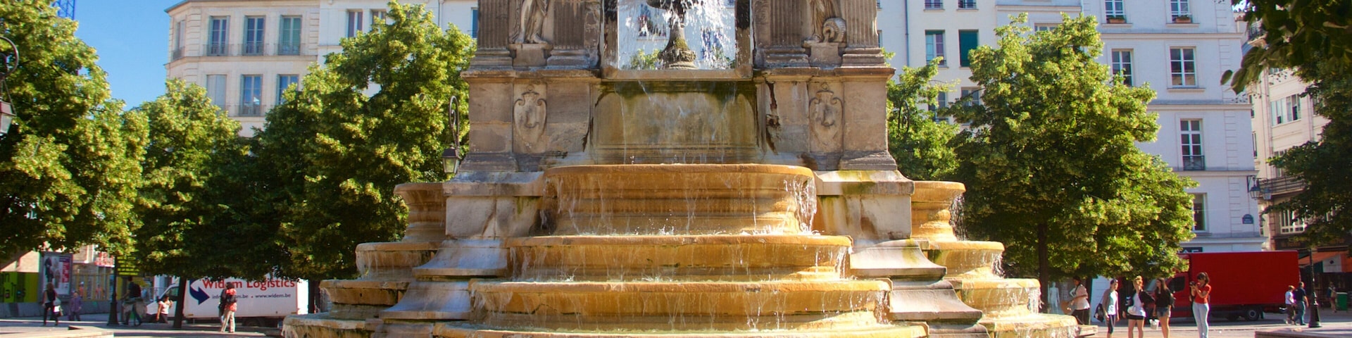 1st Arrondissement showing heritage elements and a fountain