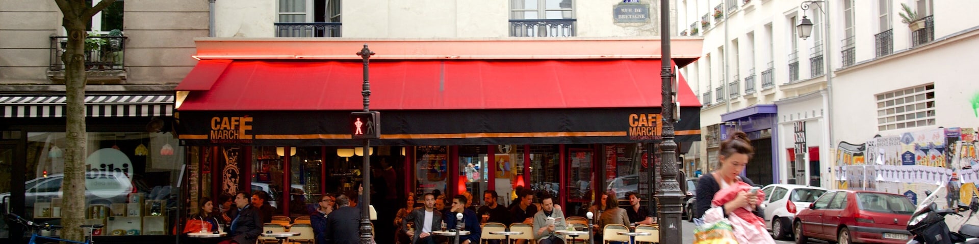 III Distrito mostrando ambiente de cafetería y escenas cotidianas