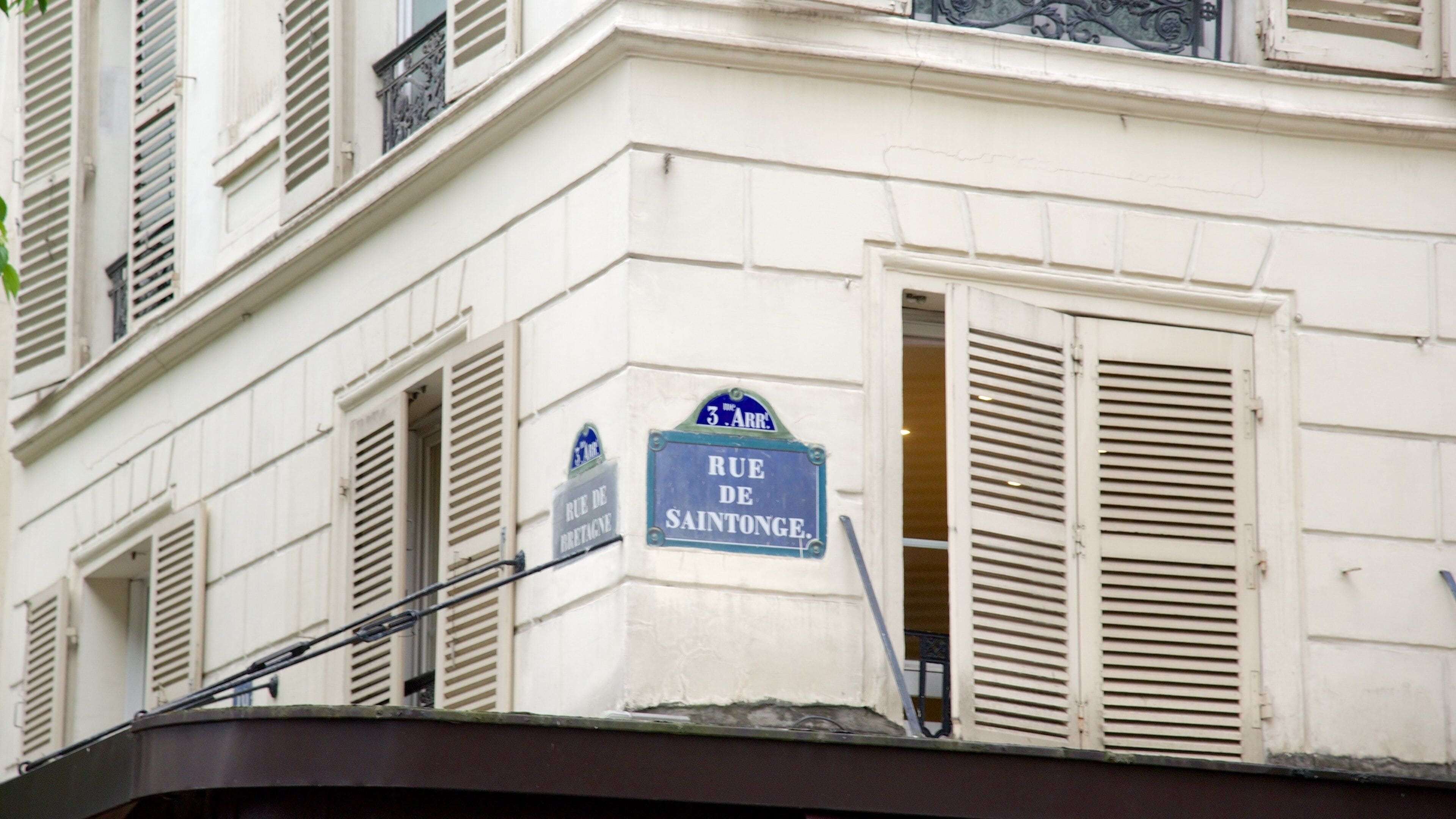 3rd Arrondissement which includes signage