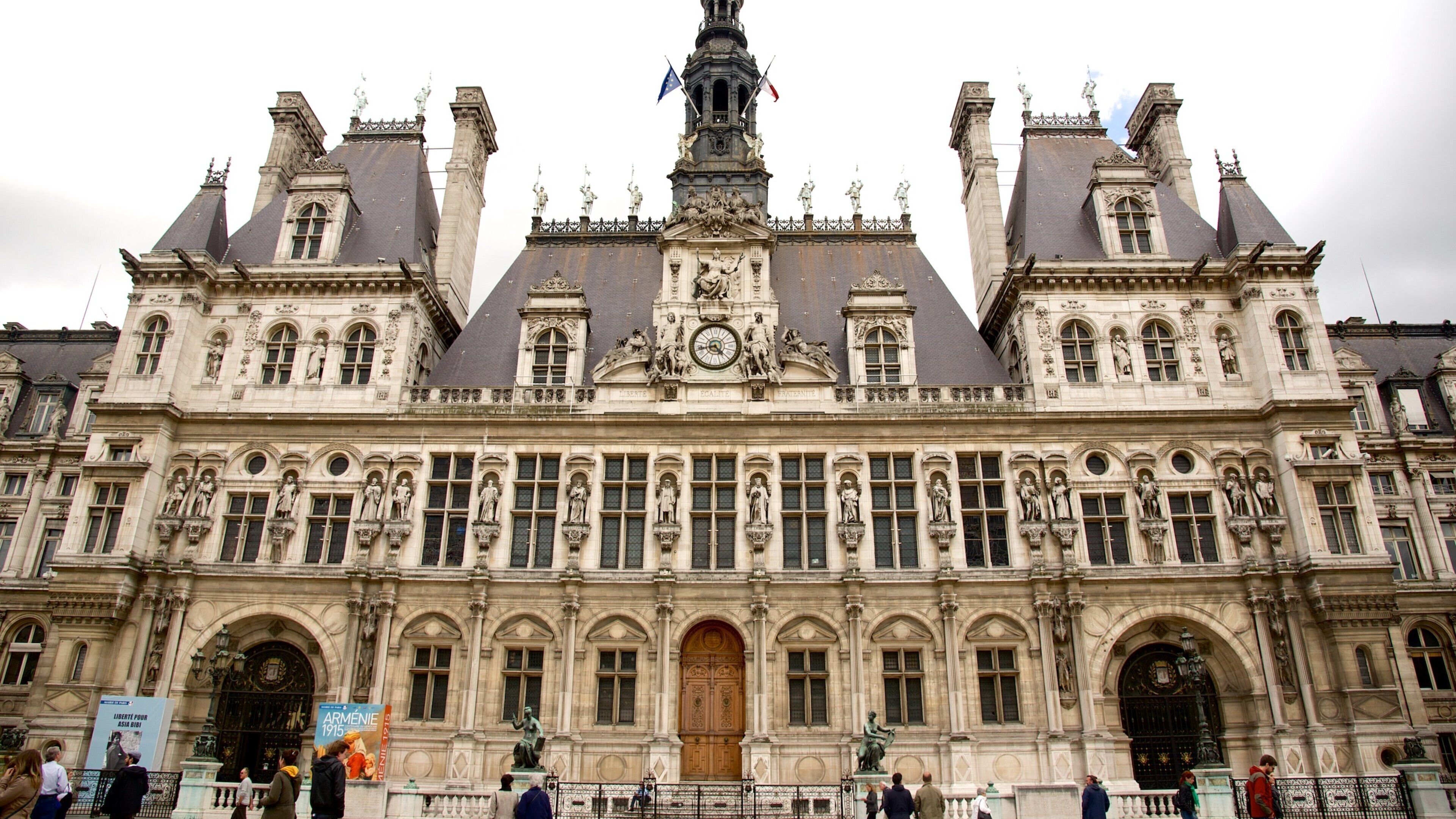 IV Distrito ofreciendo un edificio administrativo y arquitectura patrimonial