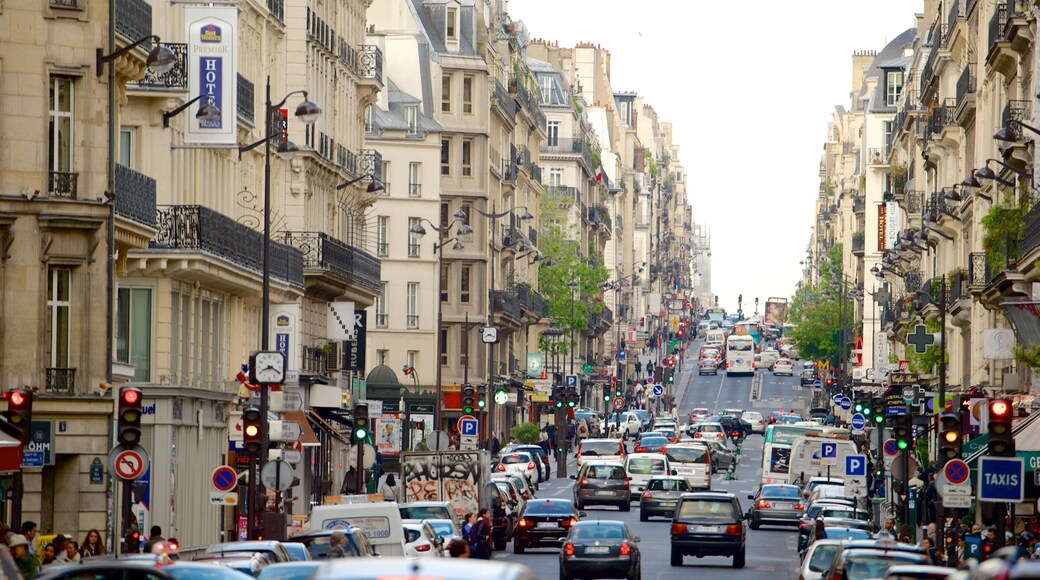 IX Distrito que incluye imágenes de calles, elementos patrimoniales y una ciudad