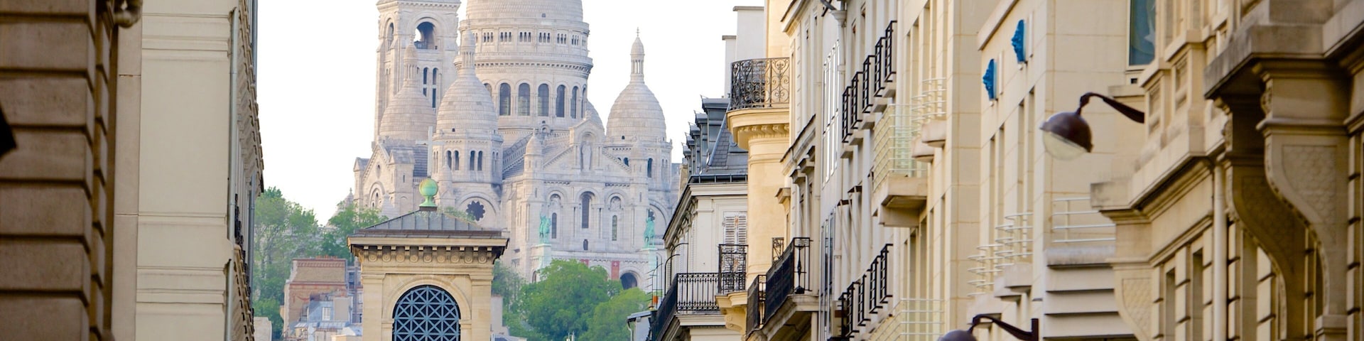 9th Arrondissement which includes heritage elements and a city