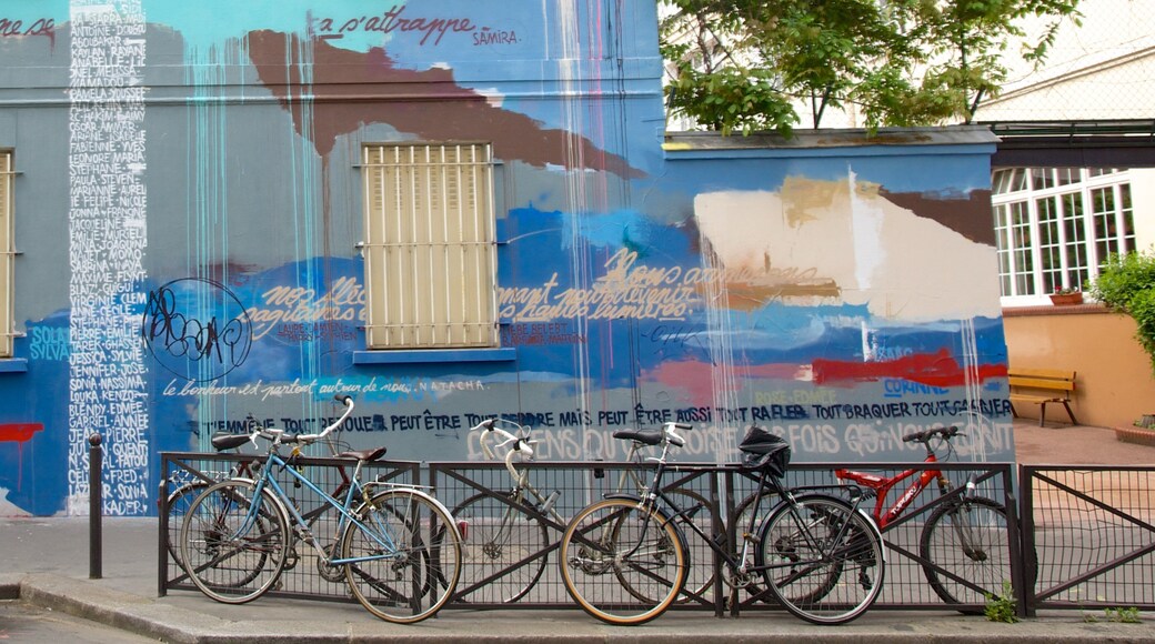 10. Arrondissement welches beinhaltet Outdoor-Kunst und Fahrradfahren