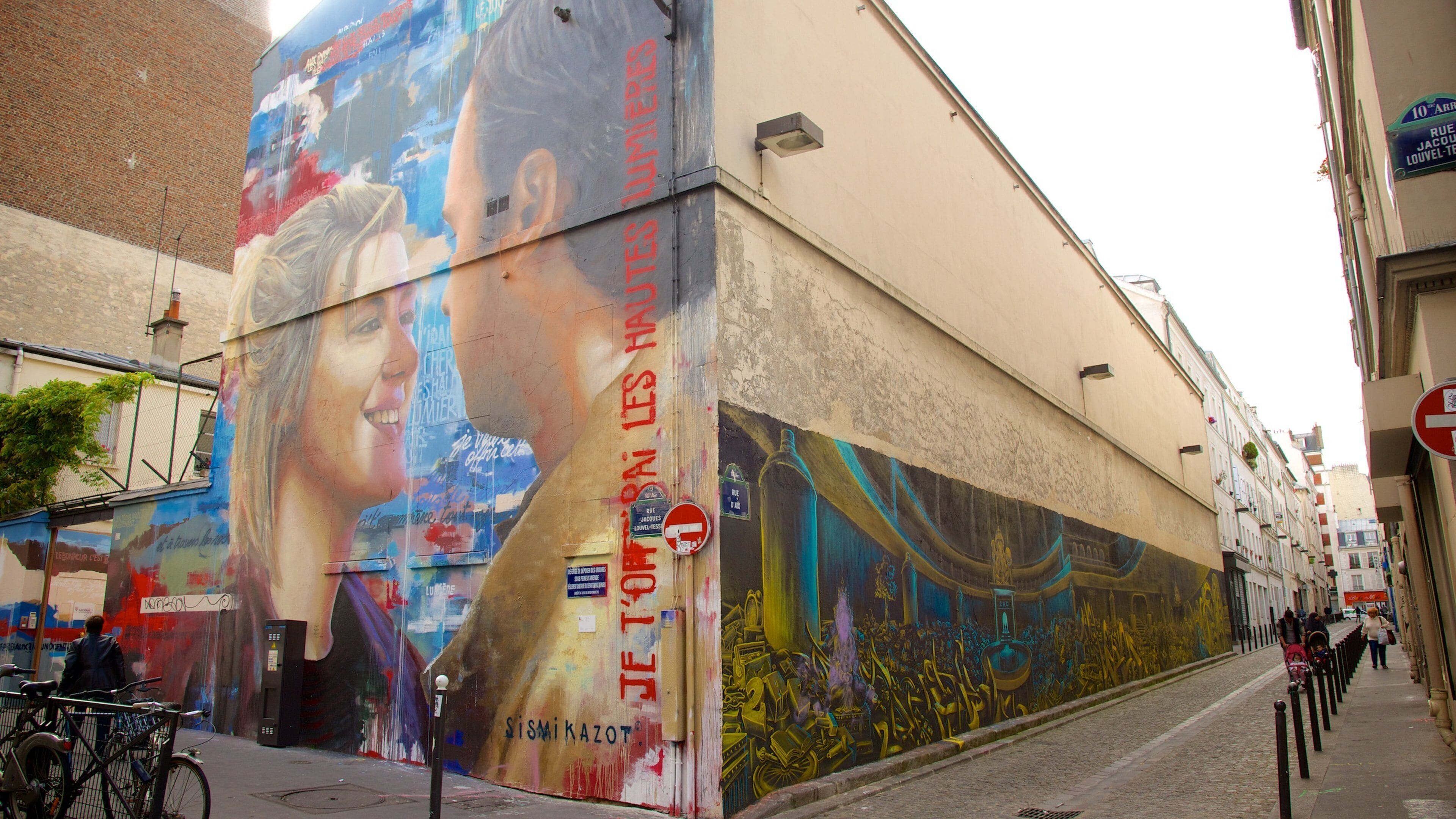 10th Arrondissement which includes outdoor art