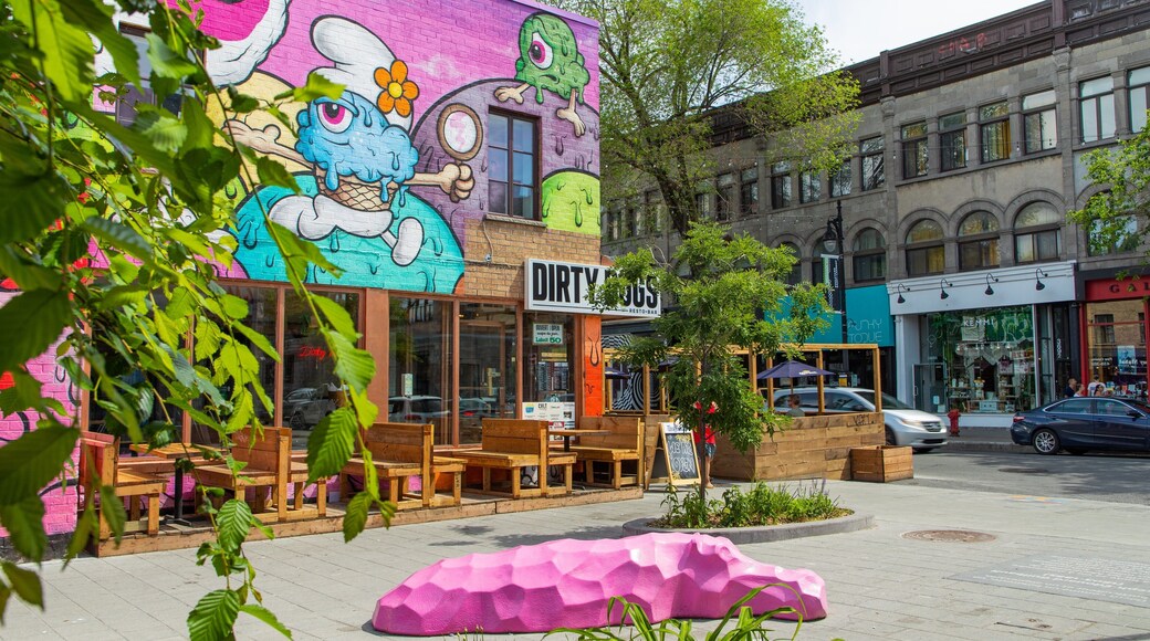 Saint Laurent Boulevard featuring outdoor art