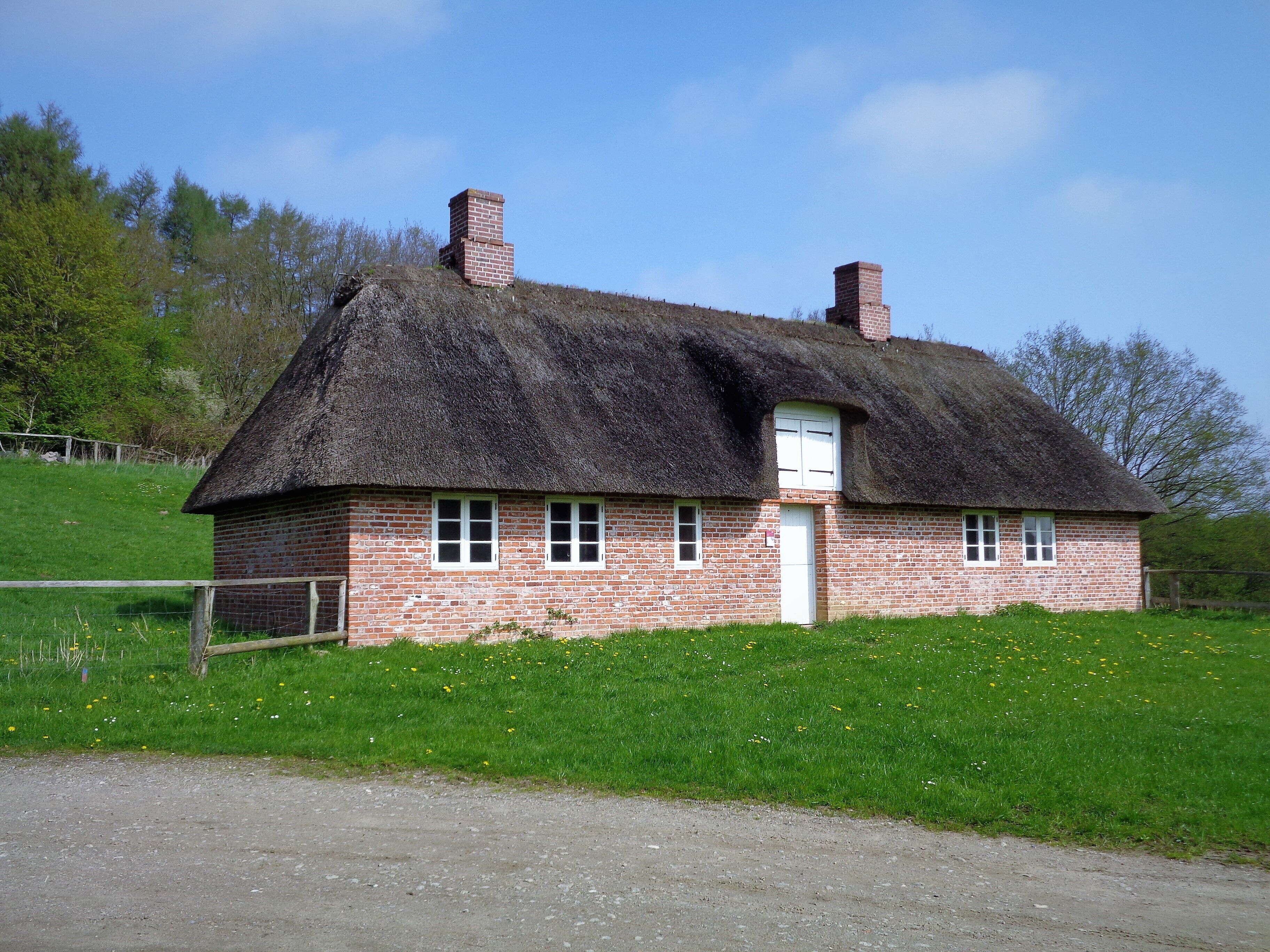 Das ehemalige Armenhaus aus Drelsdorf im Schleswig-Holsteinischen Freilichtmuseum Molfsee.