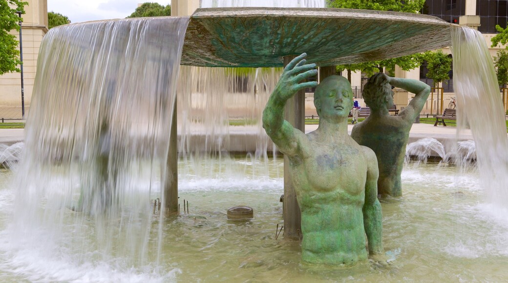 Esplanade de l\'Europe showing outdoor art and a fountain