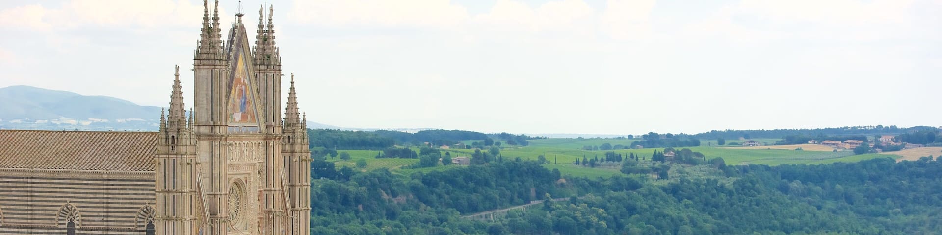 Moro Tower showing landscape views and heritage architecture