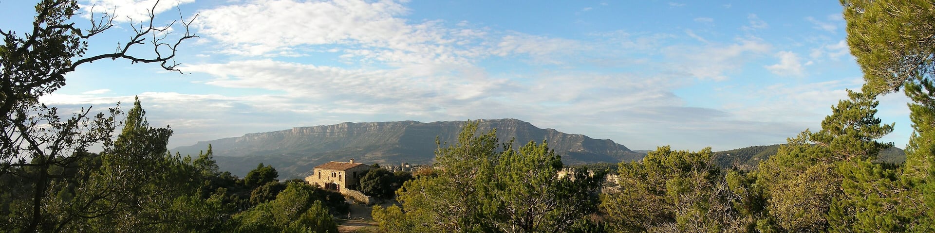 LĂ€ndliches Gasthaus mit fantastischer Aussicht Rural accommodation with fantastic view Casa rural con vista fantĂĄstica