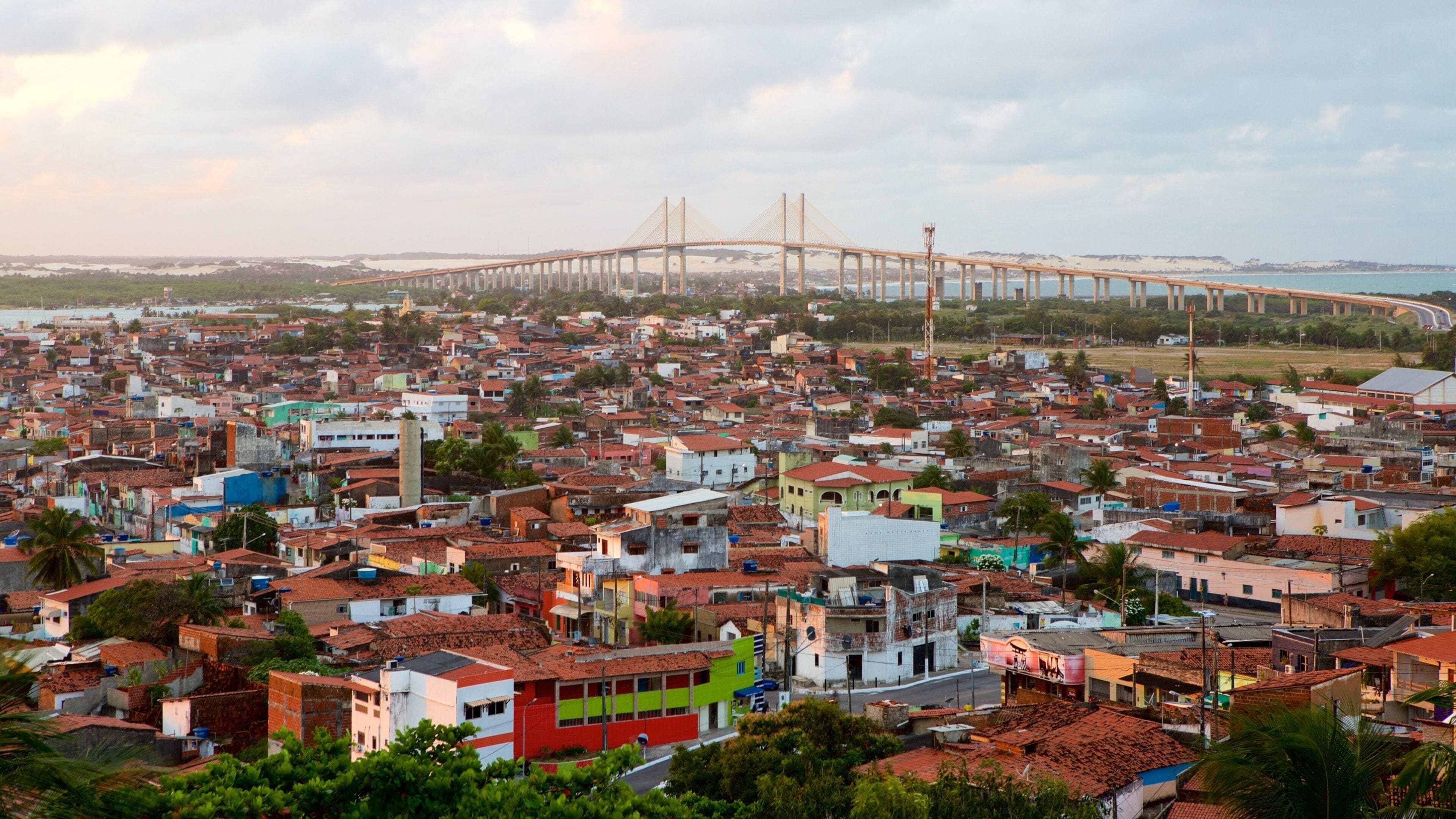 Ponte Newton Navarro caracterizando uma ponte