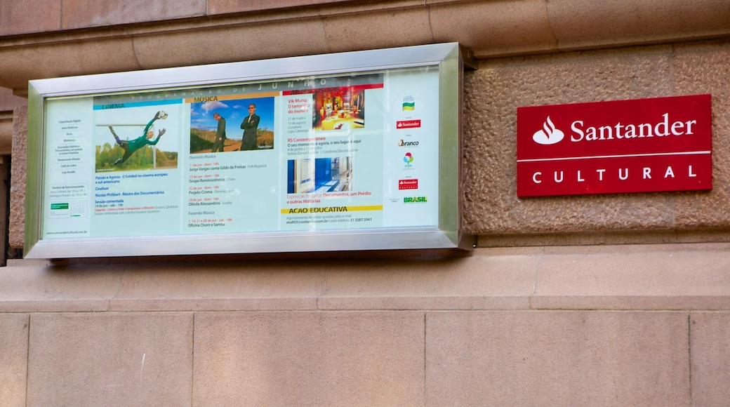 Centro Historico showing signage