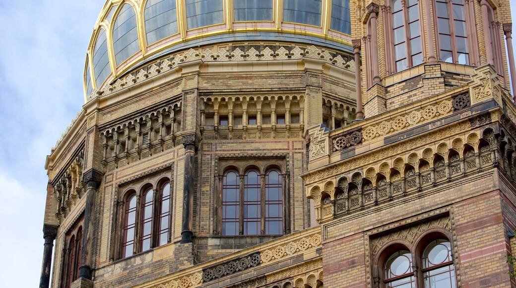 Torstrasse som viser palass